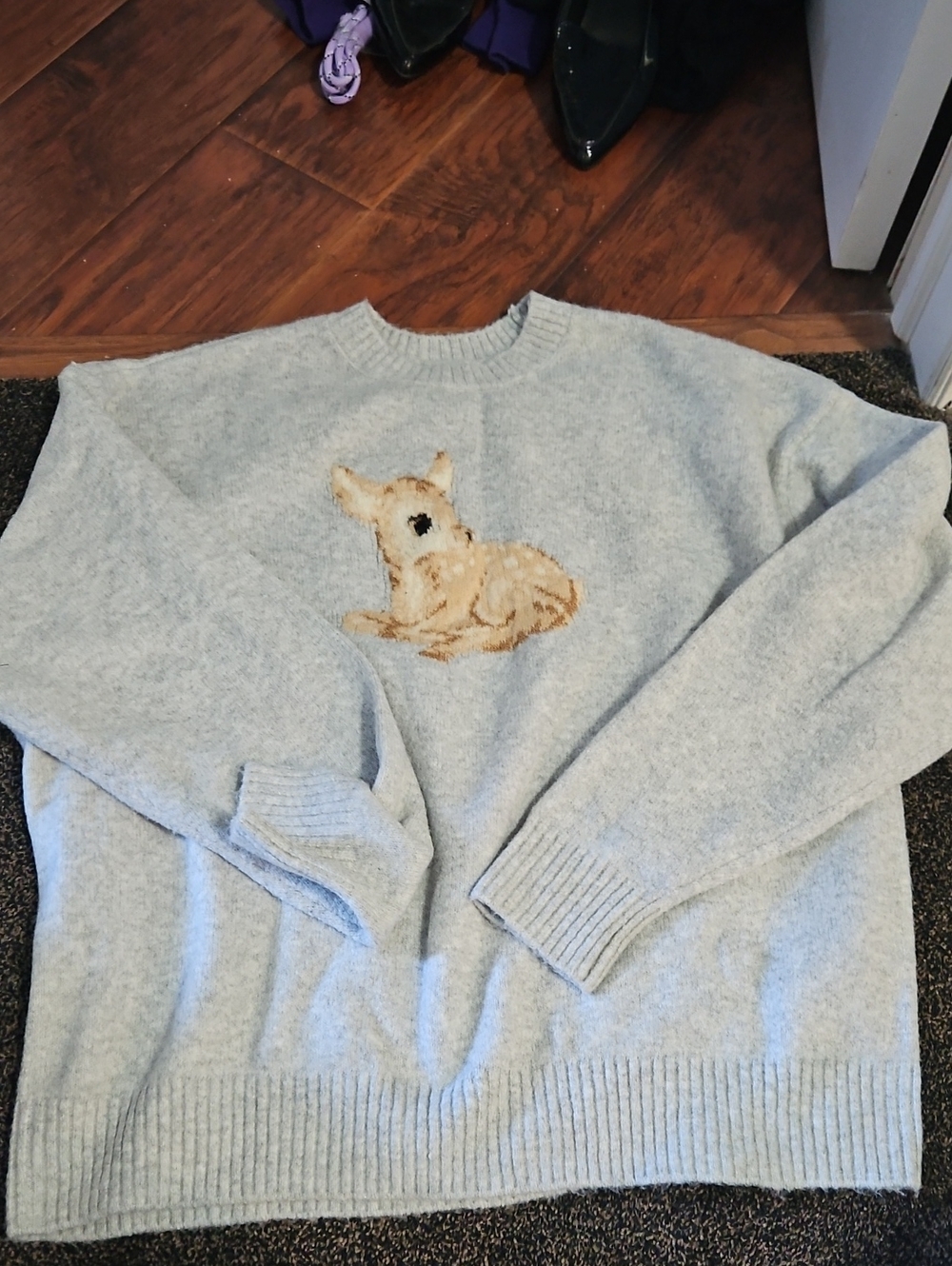 Ardene Light Gray Crewneck Sweater with Beige Bunny
